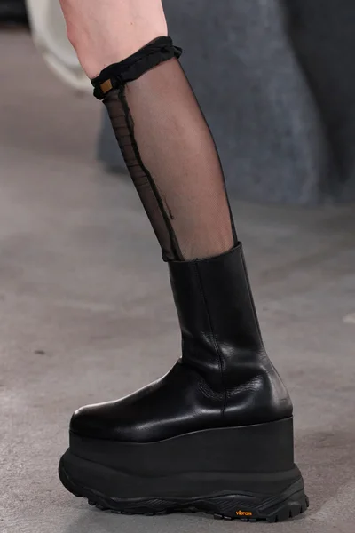 Look 32
